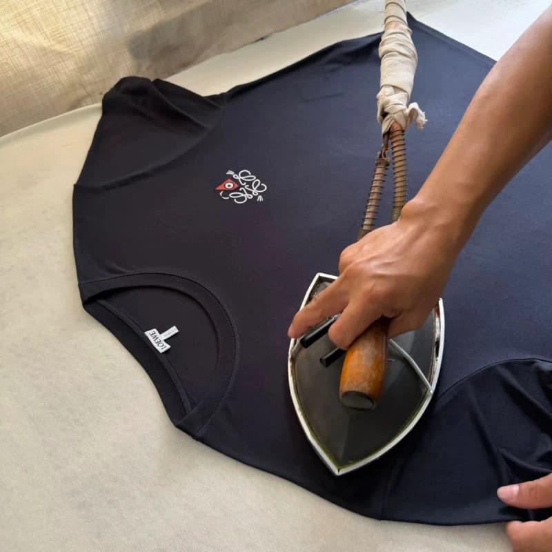 로에베 × 루이스 웨인 콜라보 캣 위스커 자수 반팔티 16