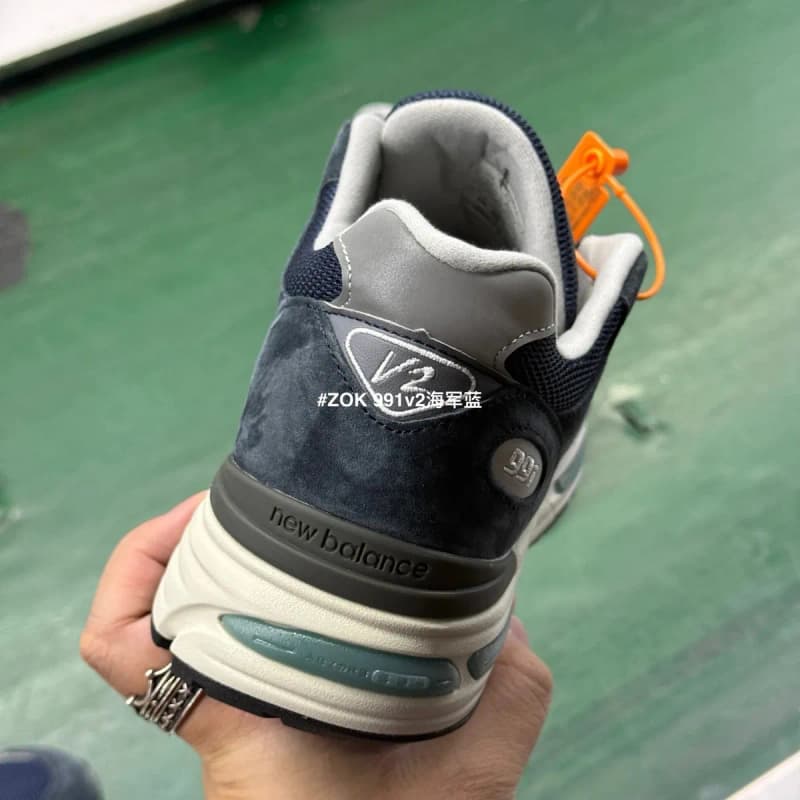 뉴발란스 991v2 (네이비블루) 16