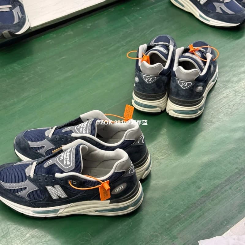 뉴발란스 991v2 (네이비블루) 25