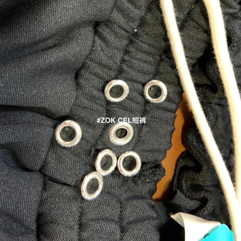 셀린느 루즈핏 아이스실크 반바지 14