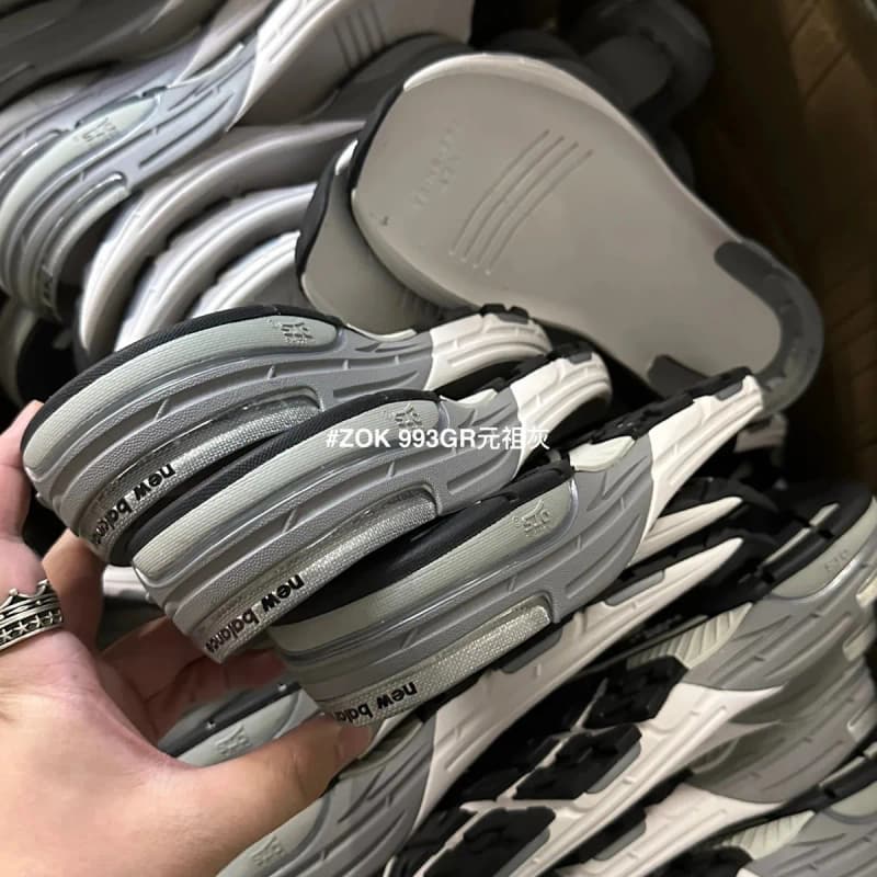 뉴발란스 993 GR (원조 그레이) 24