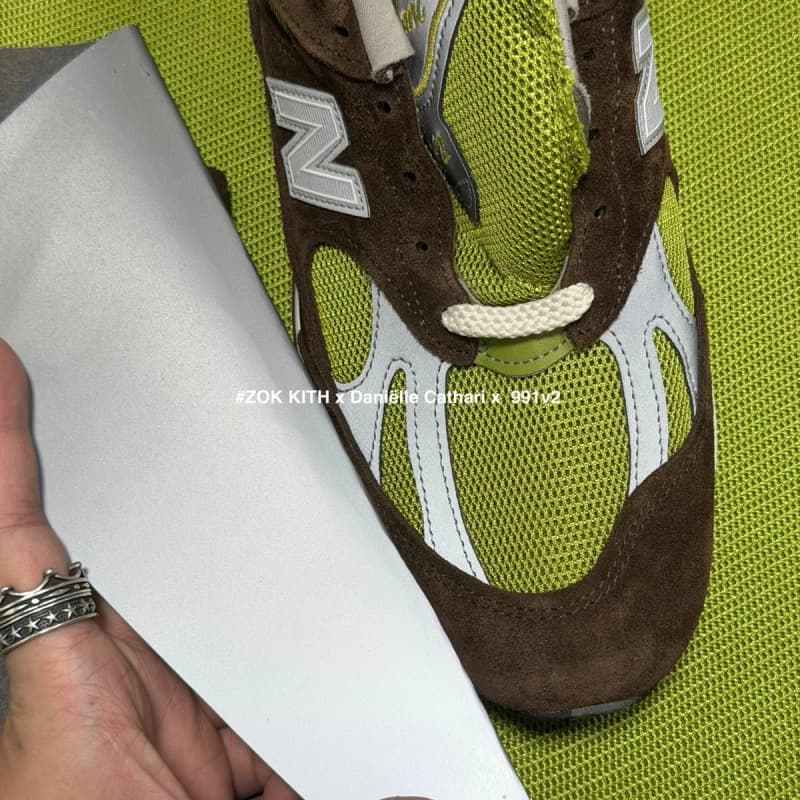 뉴발란스 KITH x 다니엘 카타리 991v2 (리버스 말차) 13