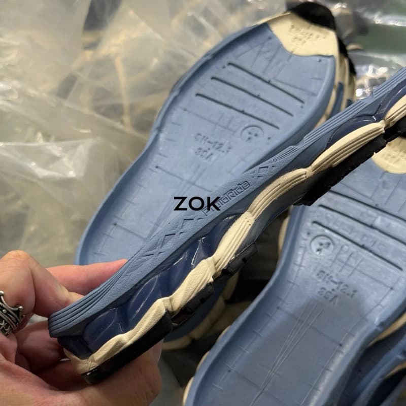 아식스 젤 카야노 12.1 KITH 21