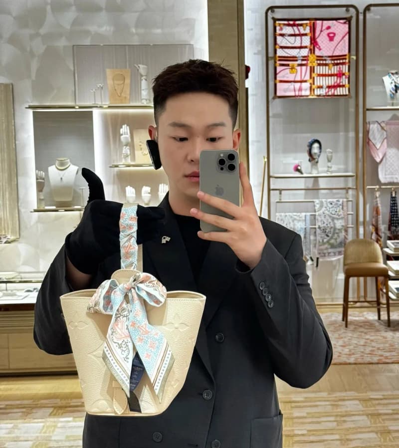 루이비통 올인 BB (모노그램 앙프렌트 엠보싱 카프스킨) 20