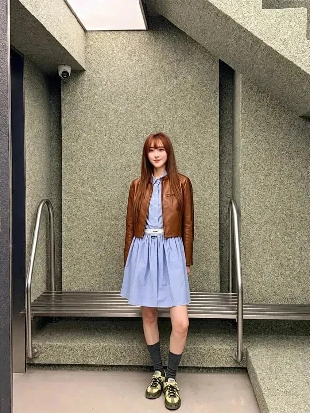 미우미우 체크 플레어 스커트 16