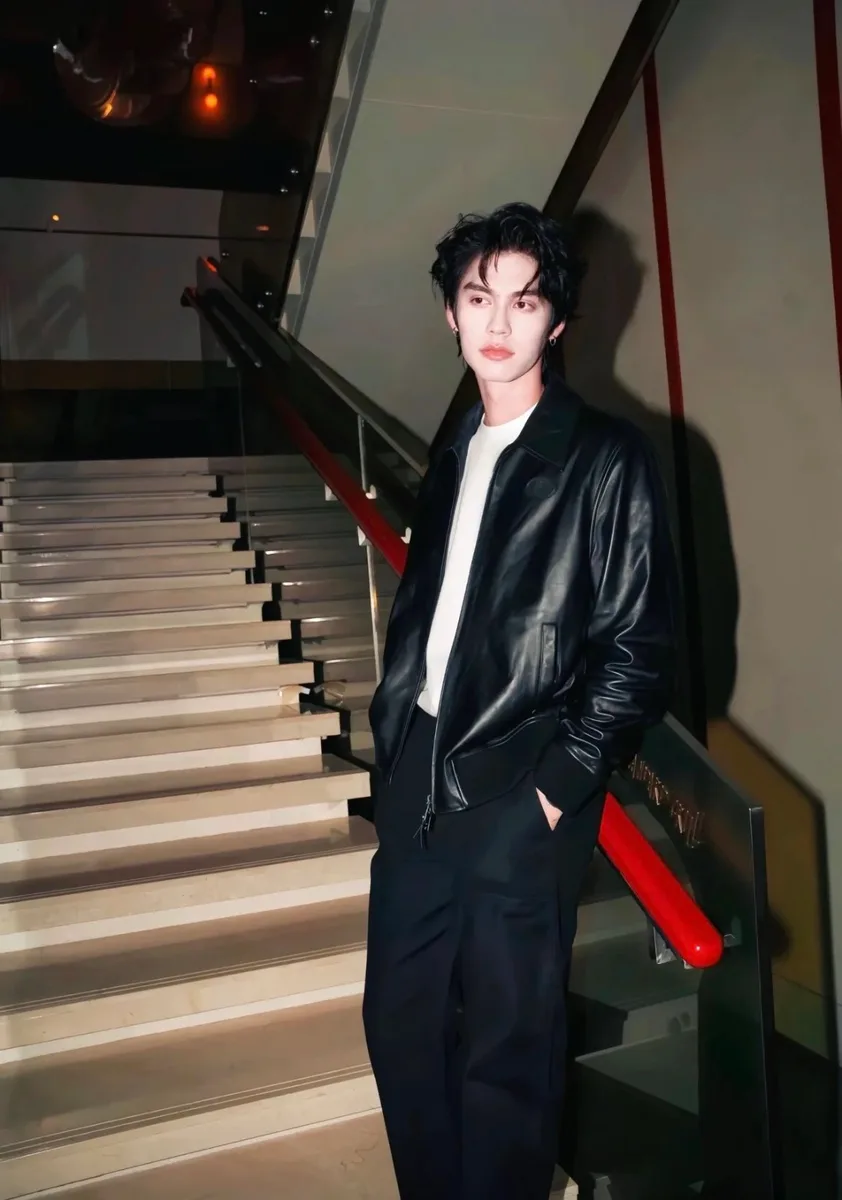 버버리 램스킨 레더 재킷 (블랙) 19