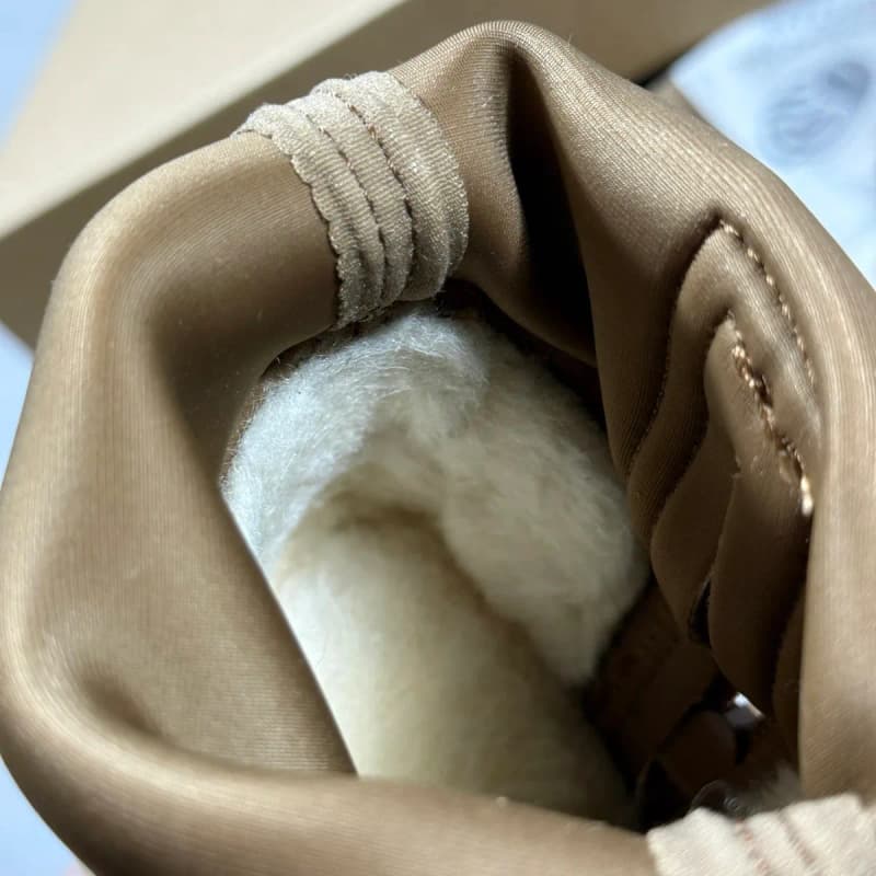 어그 두꺼운 플랫폼 스웨이드 부츠 (체스트넛) 18