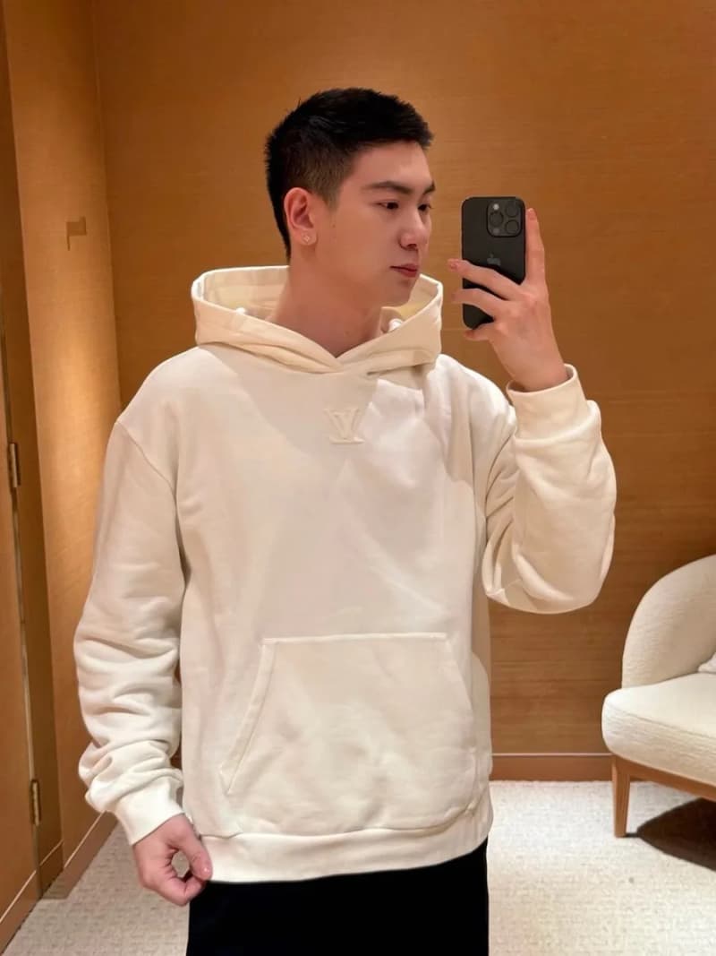루이비통 브이 로고 엠보싱 후드 스웨트셔츠 7