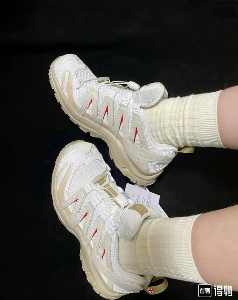 살로몬 XA PRO 3D 로우탑 트레일 러닝화 (베이지 레드) 상세 1