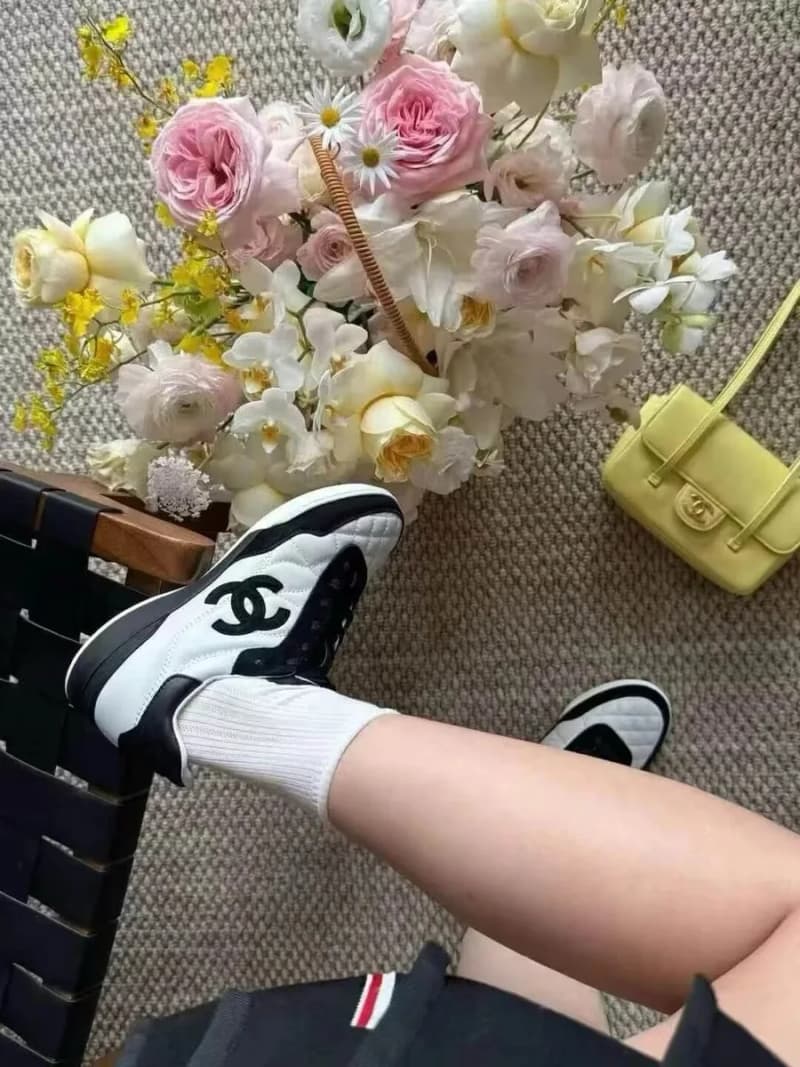 샤넬 26S 다이아몬드 퀼팅 독일 트레이너 스니커즈 (블랙 화이트 판다) 6