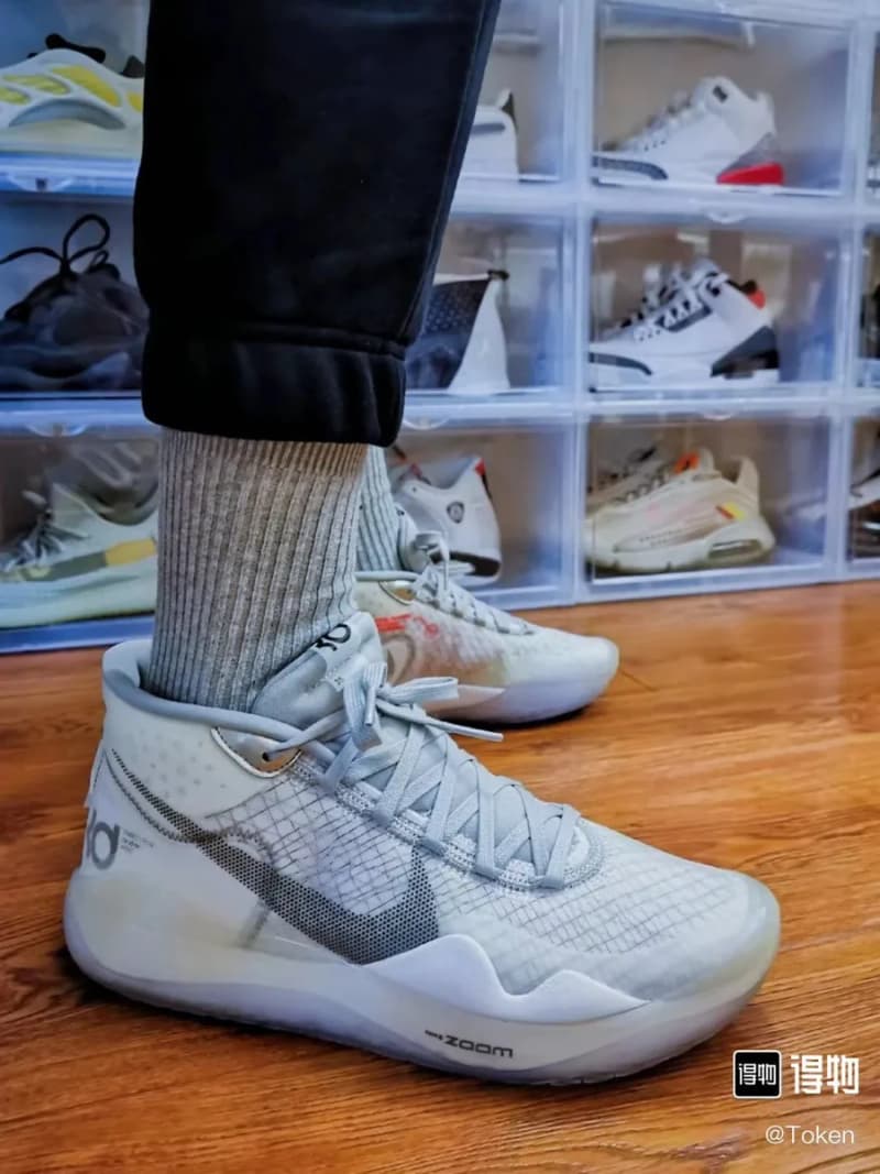 나이키 KD 12 (그레이시 화이트) 상세 2