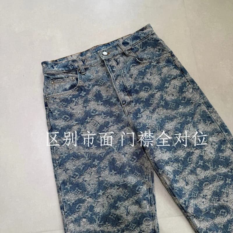 루이비통 워시드 자카드 데님 팬츠 21