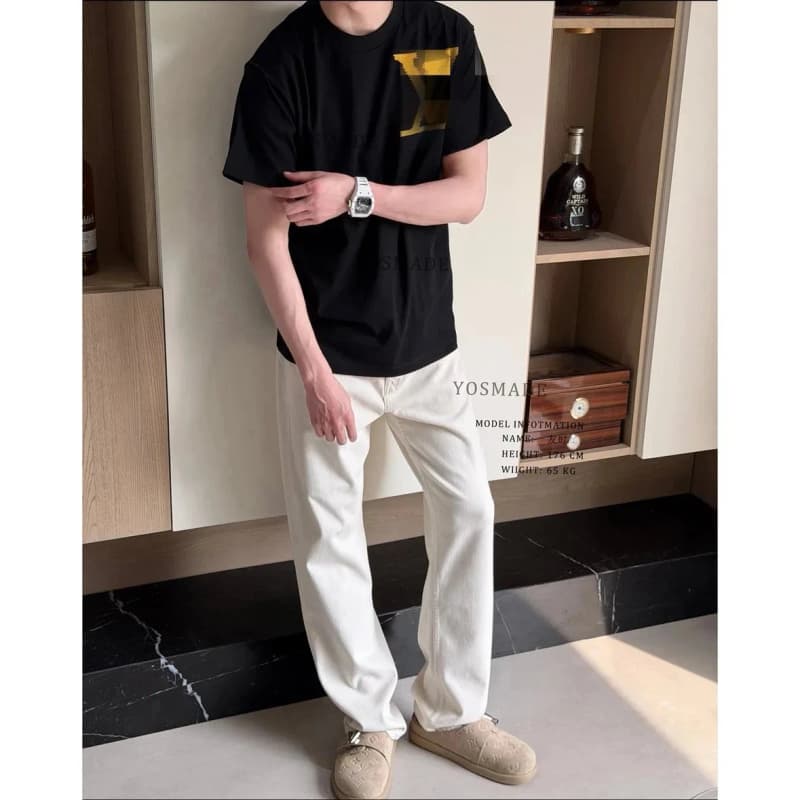 루이비통 LV 이니셜 자수 크루넥 반팔 티셔츠 상세 1