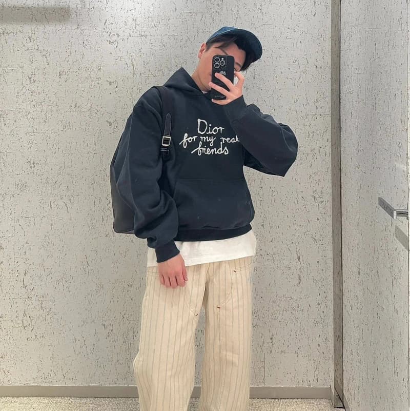 디올 힐튼넬 리얼프렌즈 오버핏 자수 후드티 상세 2