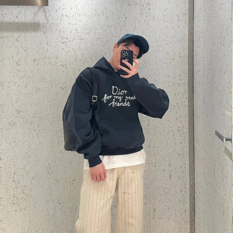 디올 힐튼넬 리얼프렌즈 오버핏 자수 후드티 4