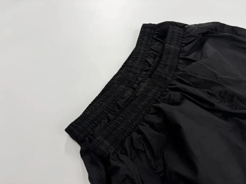 발렌시아가 26SS 풋볼 시리즈 포플린 나일론 와이드 팬츠 9