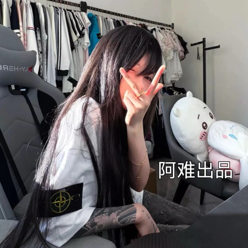 스톤아일랜드 배지 로고 반팔 티셔츠 (260g 코튼) 10