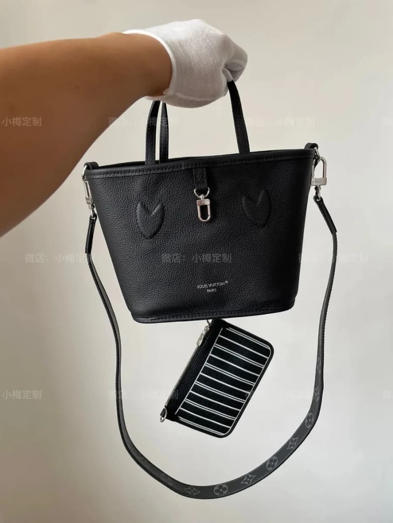 루이비통 네버풀 BB 블랙 모노그램 (양면 리버서블) 4
