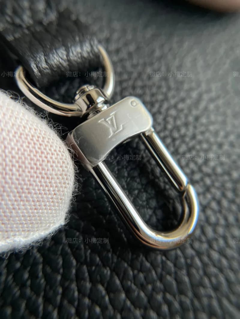 루이비통 네버풀 BB 블랙 모노그램 (양면 리버서블) 상세 2
