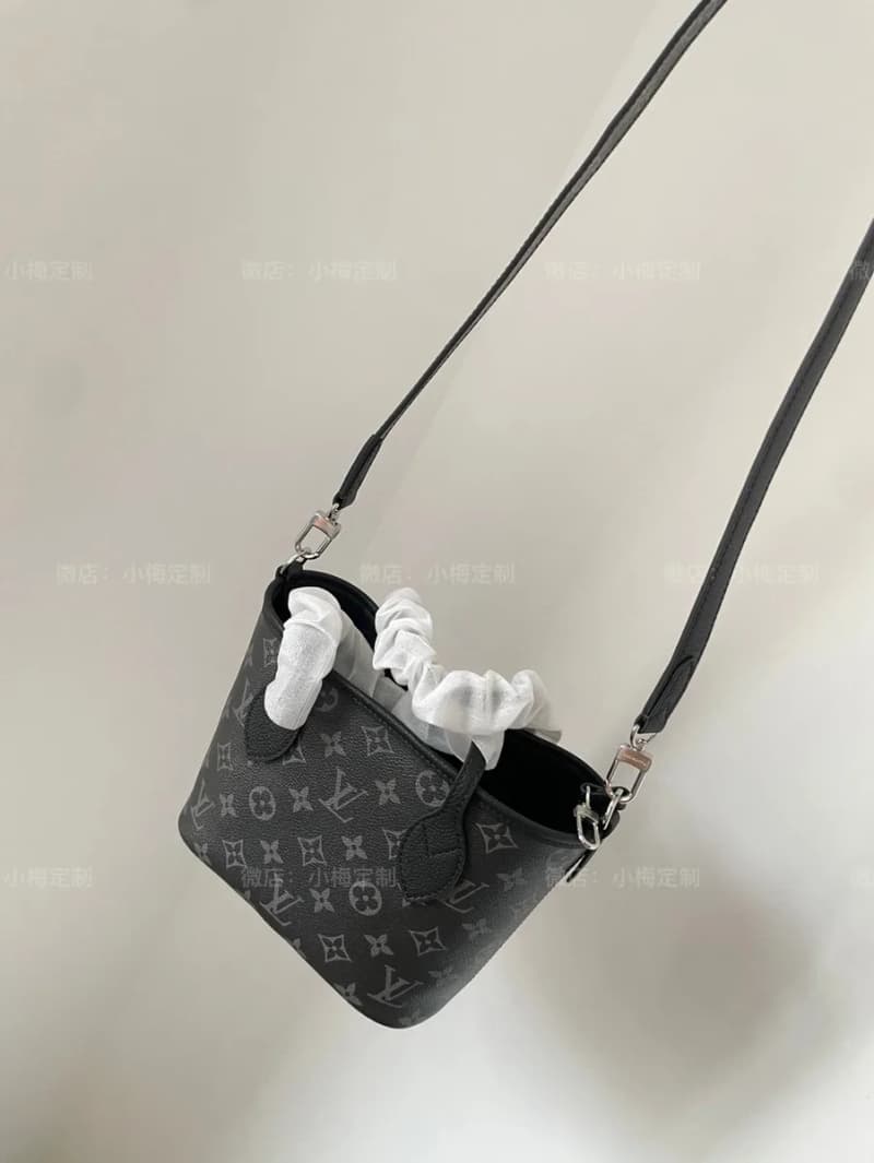 루이비통 네버풀 BB 블랙 모노그램 (양면 리버서블) 6