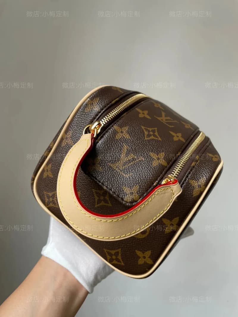 루이비통 워시백 파우치 (모노그램) 3