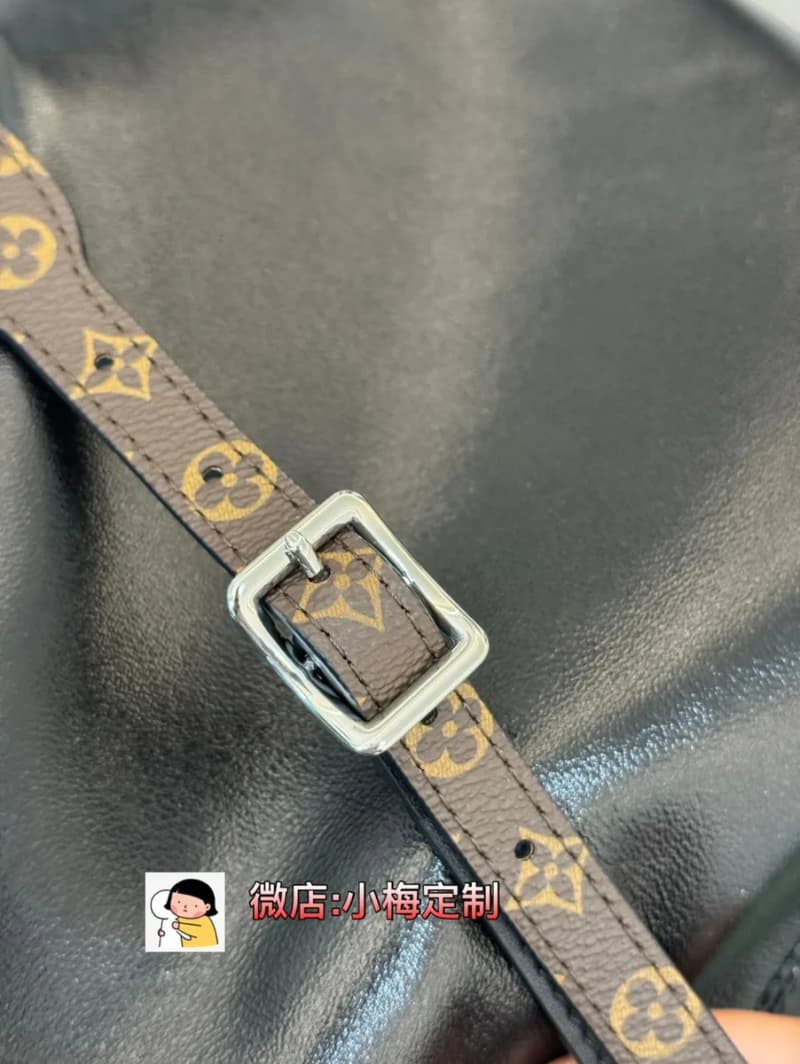 루이비통 바이브 오프듀티 숄더백 (램스킨) 상세 2