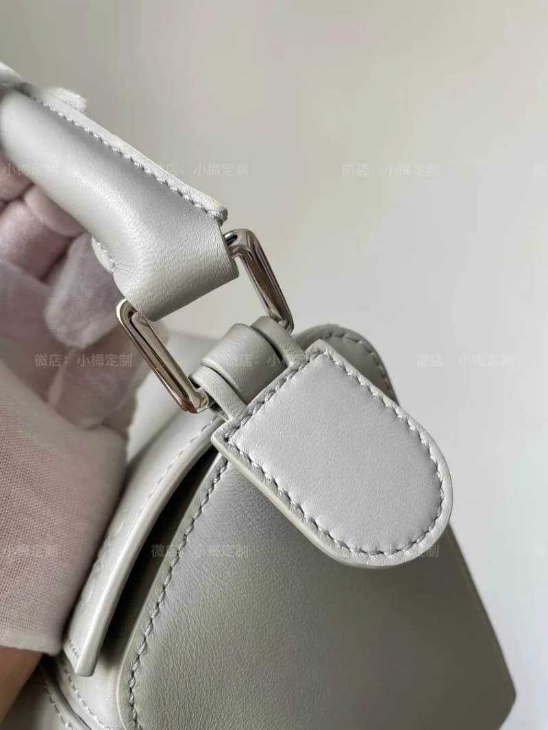 로에베 퍼즐 스몰 (나파 램스킨) 11