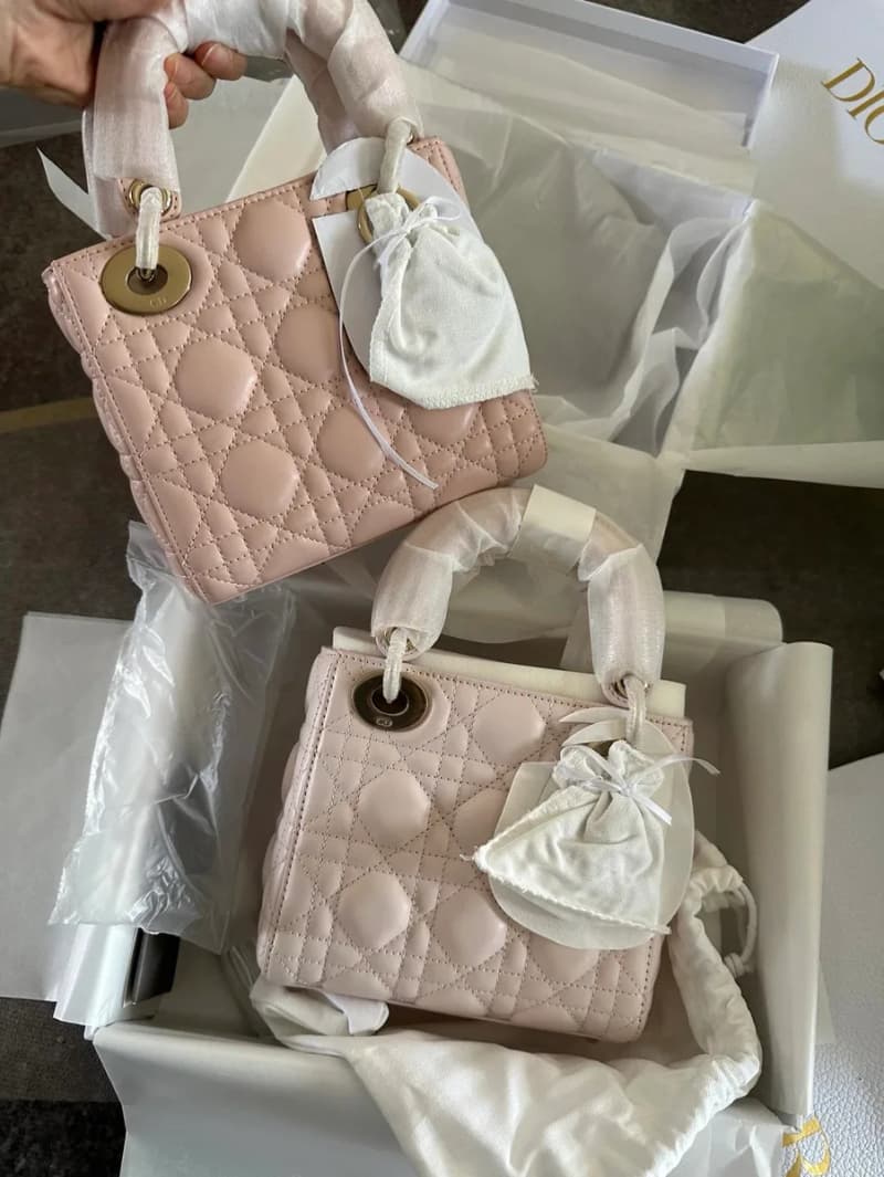 디올 레이디 디올 미니 (루즈 파우더 카나쥬 램스킨) 상세 1