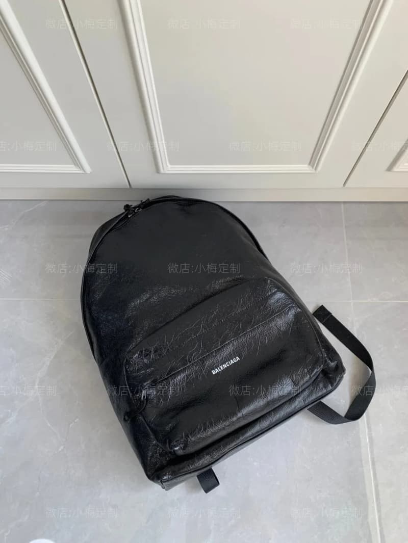 발렌시아가 에브리데이 백팩 (크랙 램스킨) 5