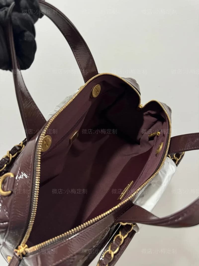 샤넬 볼링백 (패턴 페이턴트 레더) 3