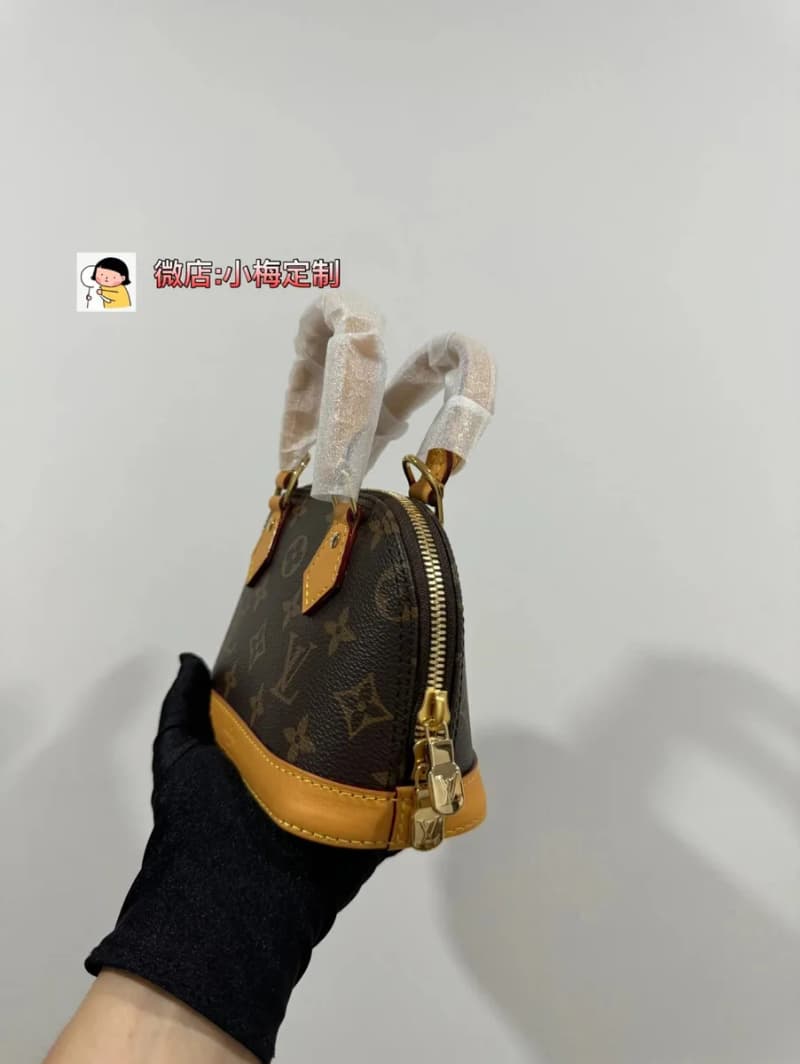 루이비통 나노 알마 (모노그램) 4
