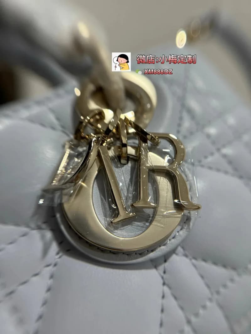 디올 레이디 디올 조이 호리즌탈 미니백 (글래시어 블루) 8