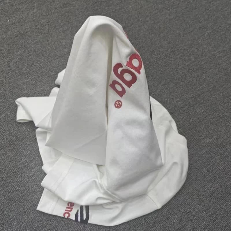 발렌시아가 레터 자수 티셔츠 상세 2