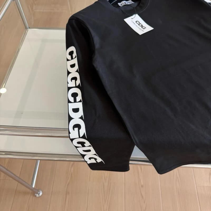 꼼데가르송 CDG 슬리브 레터링 롱슬리브 티셔츠 8
