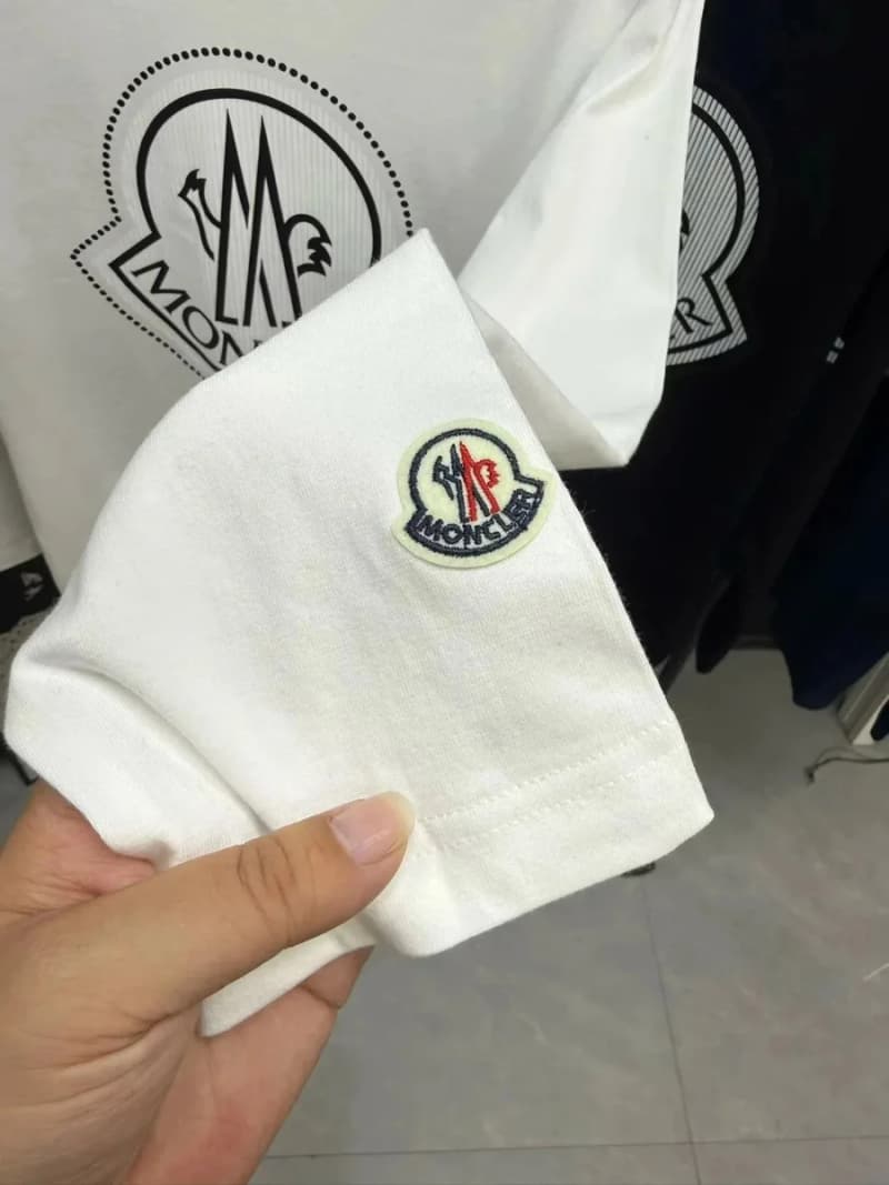 몽클레르 아이코닉 로고 긴팔 티셔츠 4
