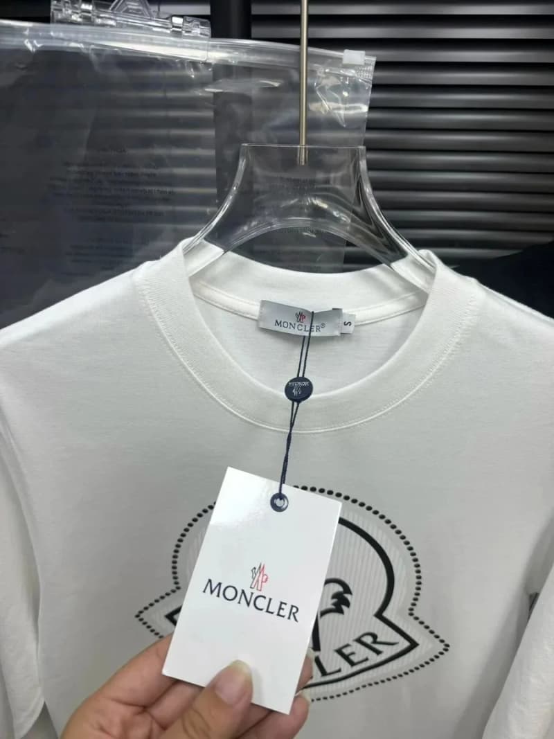 몽클레르 아이코닉 로고 긴팔 티셔츠 5