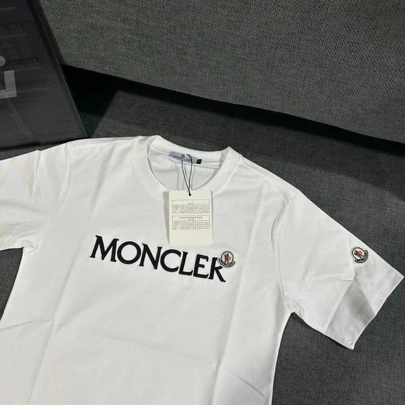 몽클레르 클래식 스몰 로고 반팔 티셔츠 6