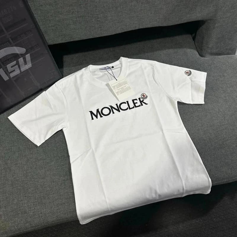 몽클레르 클래식 스몰 로고 반팔 티셔츠 7