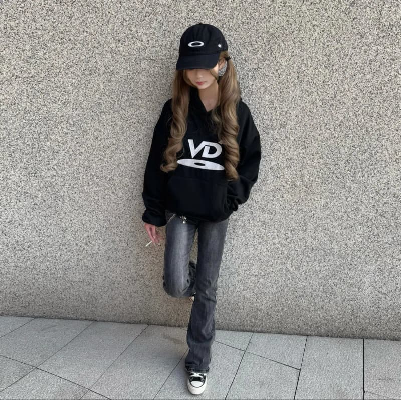 VD 로고 자수 크롭 후디 6