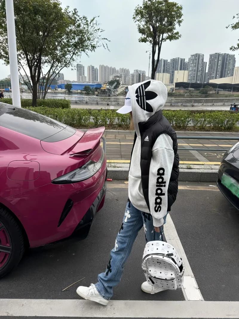 아디다스 스몰로고 다운 베스트 6