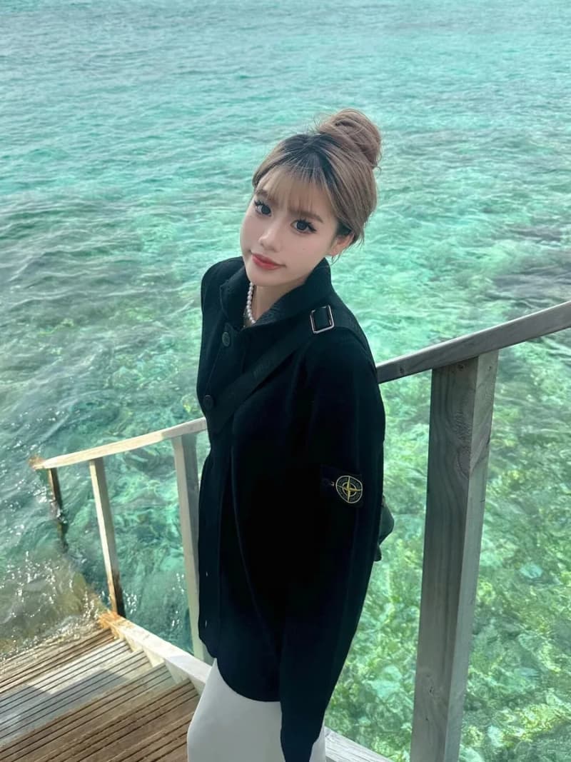 스톤아일랜드 클래식 로고 하이넥 니트 가디건 4