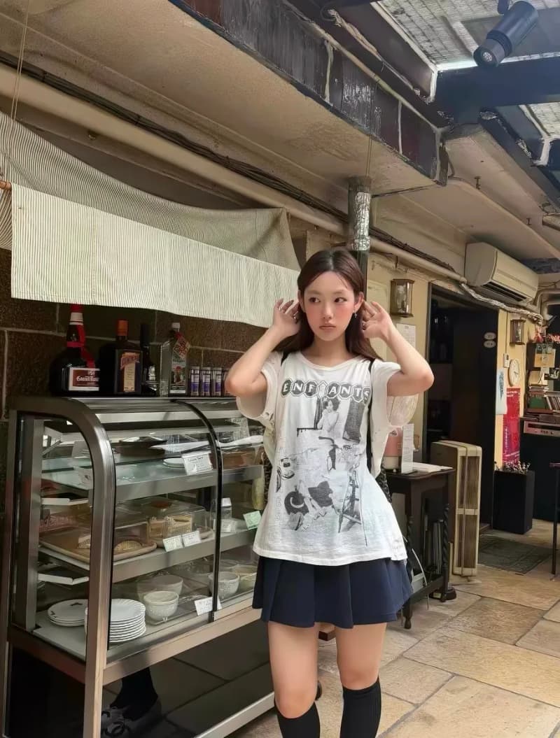 앙팡리쉬데프리메 캔자스 인물 프린트 워시드 티셔츠 5