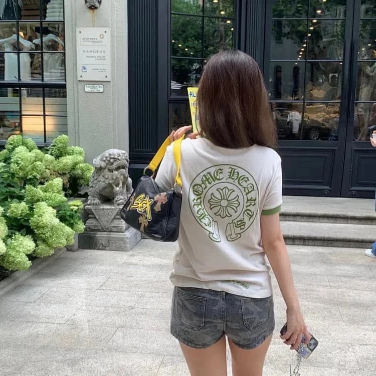 크롬하츠 아보카도 그린 배색 크롭 반팔 티셔츠 3