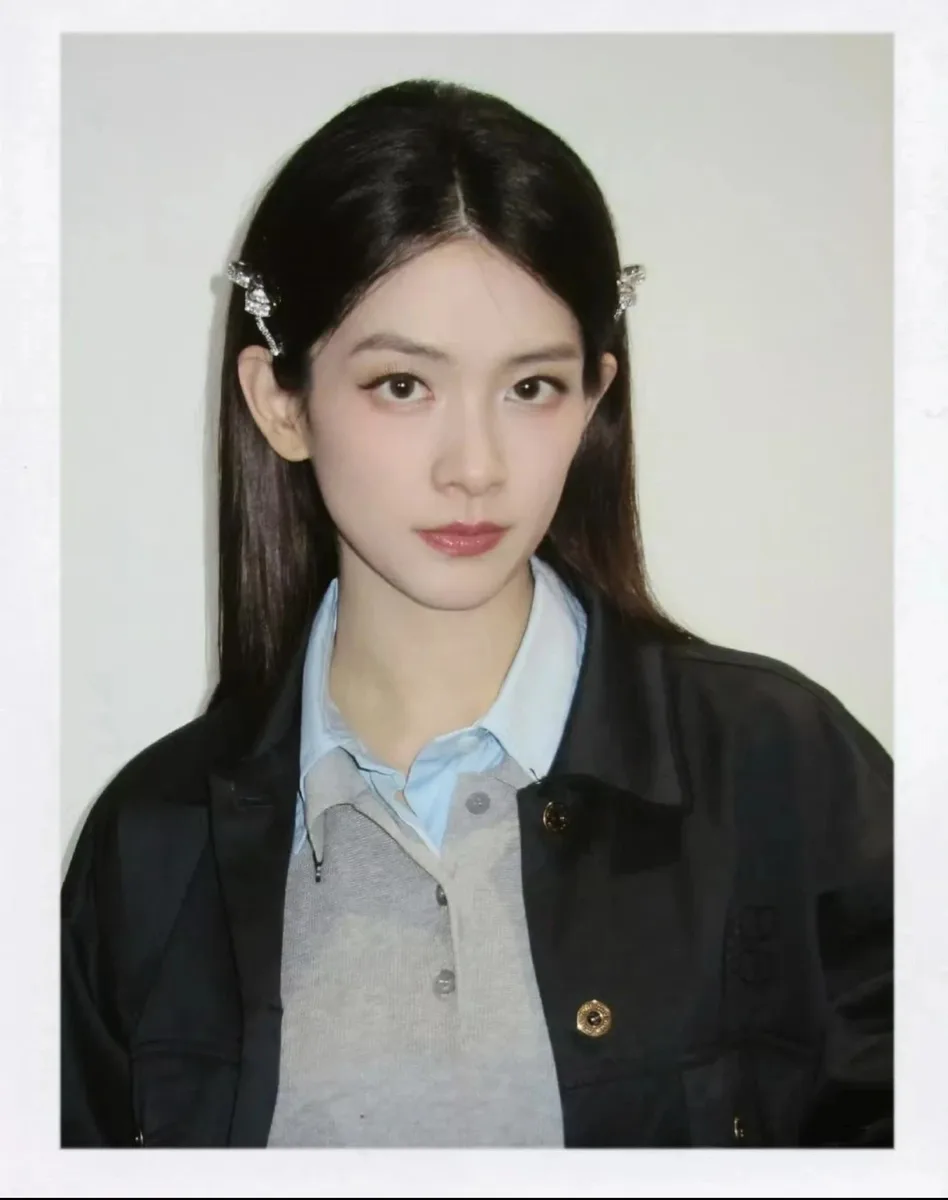 미우미우 디자이너 반팔 재킷 (딥블루, 골드 버튼) 14