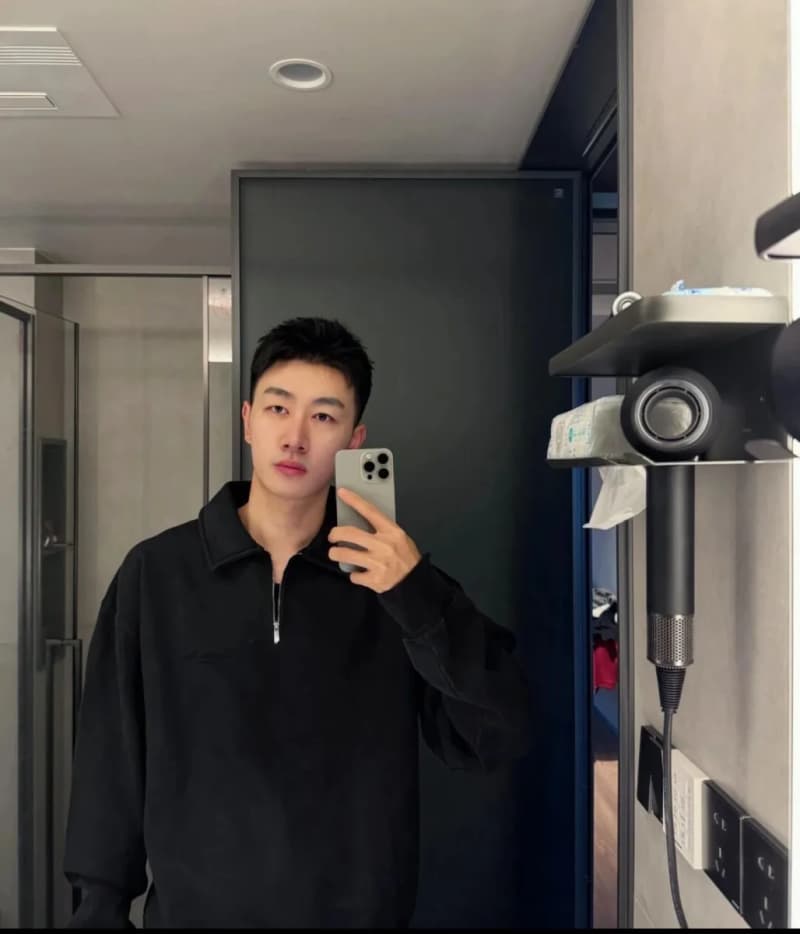 디올 워시드 블랙 하프집업 후디 (기모 안감) 4