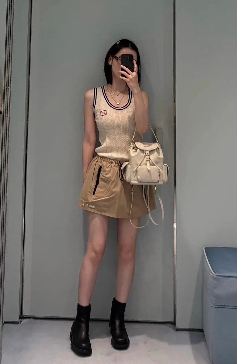 미우미우 카키 스탠드칼라 드로스트링 자켓+스커트 세트/mm스튜디오 6