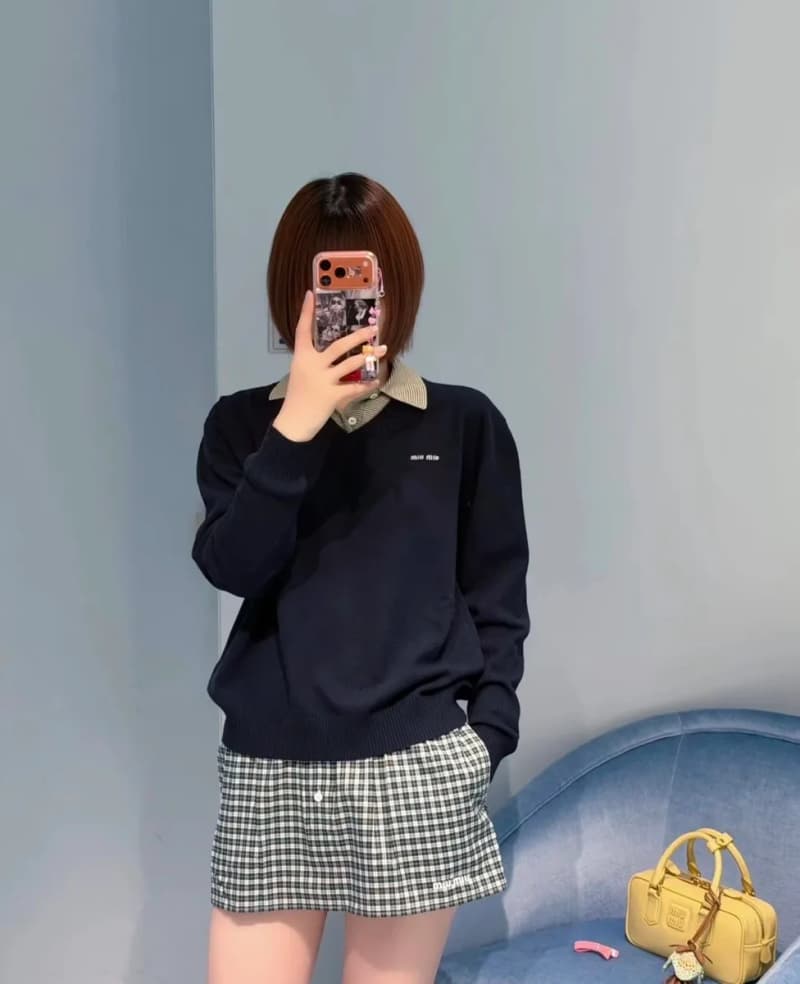 미우미우 스웨터 (네이비 스트라이프 셔츠카라 배색)/mm스튜디오 3