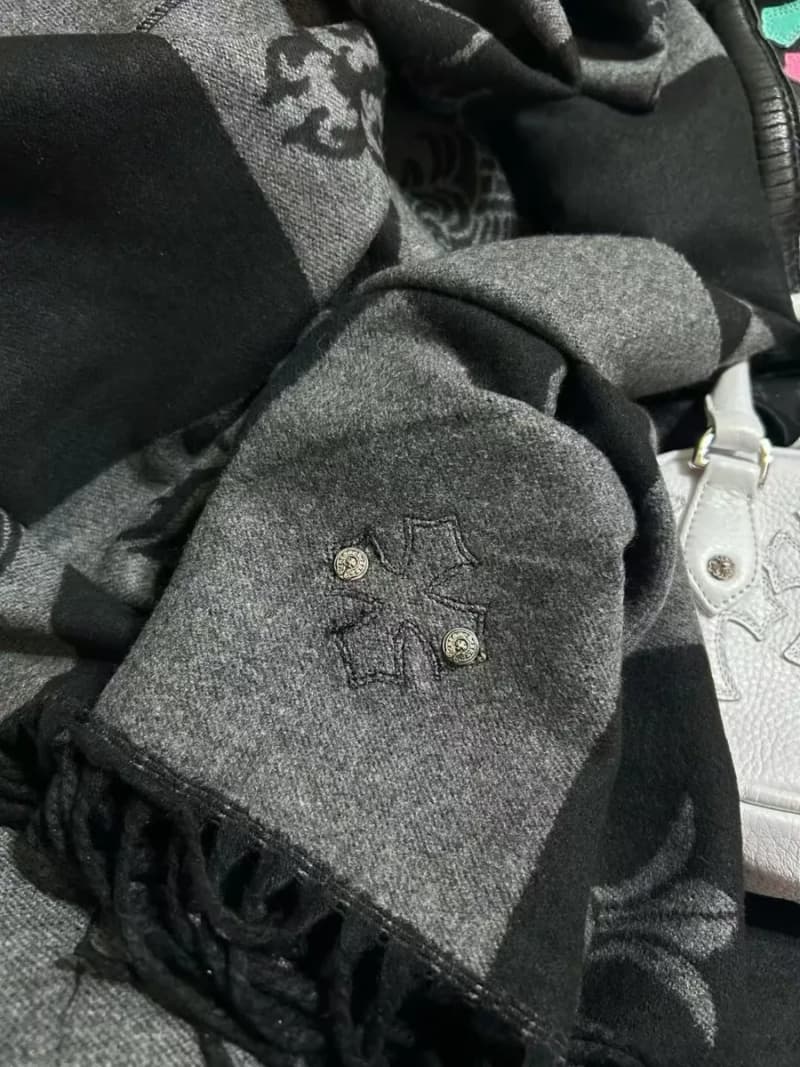 크롬하츠 체커보드 크로스 패턴 머플러 (캐시미어) 3
