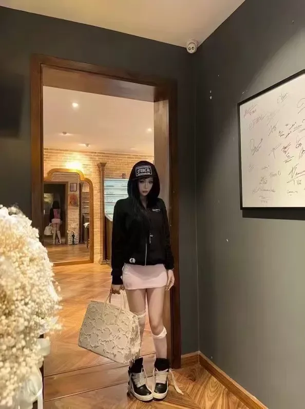 크롬하츠 아메리칸 플래그 스크롤 라벨 집업 후디 (블랙) 상세 1