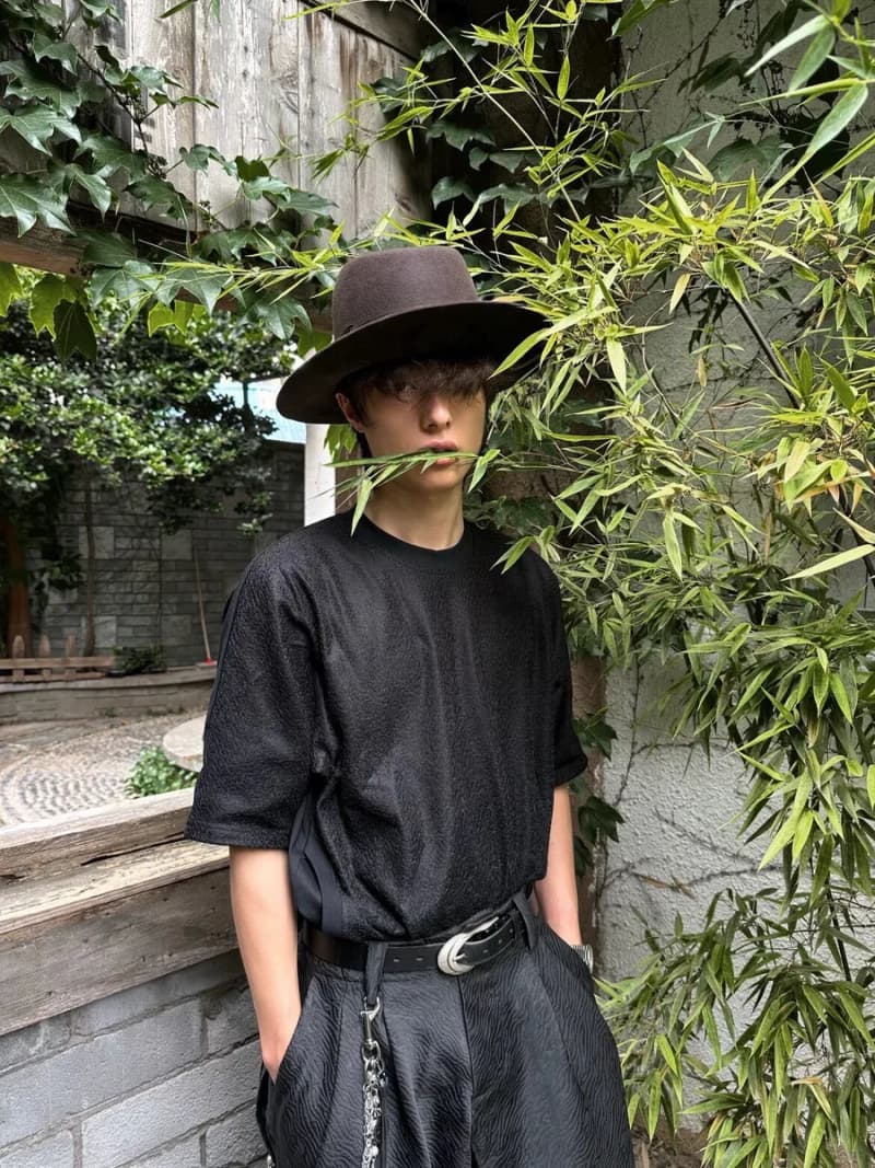 발렌시아가 플로킹 레이스 소로나 쿨링 반소매 티셔츠 상세 1
